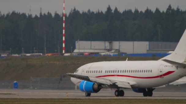 Μόσχα Ρωσική Ομοσπονδία Ιουλίου 2021 Boeing 737 505 Ek73736 Της — Αρχείο Βίντεο
