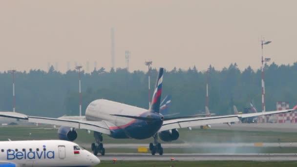 Moscow Federação Russa Julho 2021 Aeroflot Airbus A330 Bqy Pouso — Vídeo de Stock