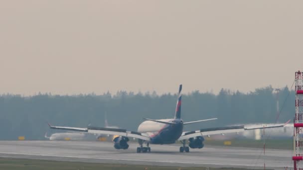 Moscow Russian Federation Juli 2021 Airbus A330 Bqy Aeroflot Landning — Stockvideo