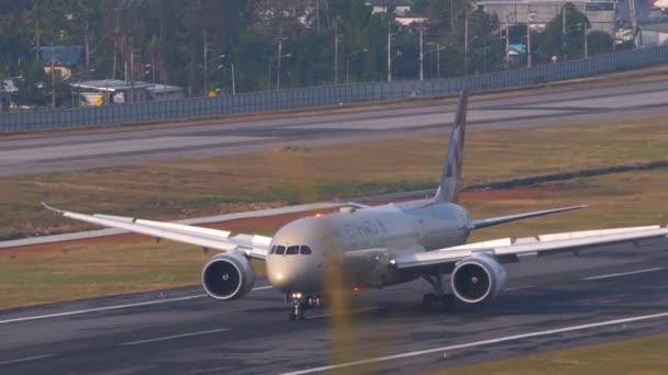 Пхукет Таиланд Февраля 2023 Года Boeing 787 Blu Авиакомпании Etihad — стоковое видео