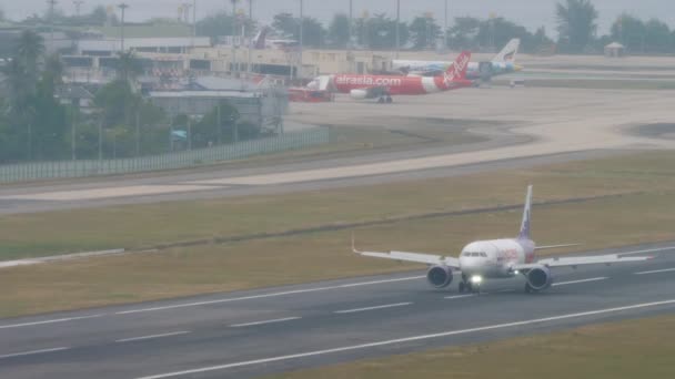 Phuket Thaïlande Février 2023 Airbus A320 271N Lcm Freinage Express — Video