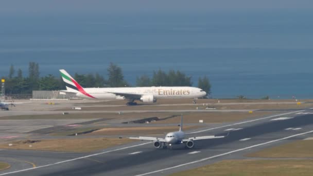 Phuket Thaïlande Février 2023 Freinage Avion Après Atterrissage Aéroport Phuket — Video