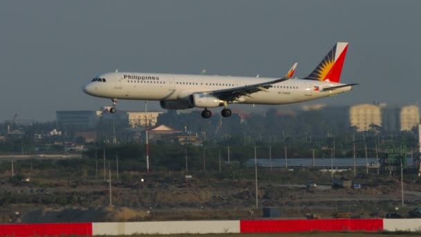 Bangkok Thailand Janeiro 2023 Airbus A321 Das Filipinas Aterrissando Aeroporto — Vídeo de Stock