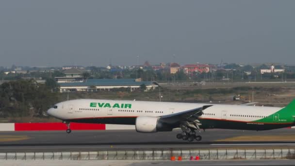 Бангкок Таиланд Января 2023 Года Boeing 777 16737 Посадки Eva — стоковое видео