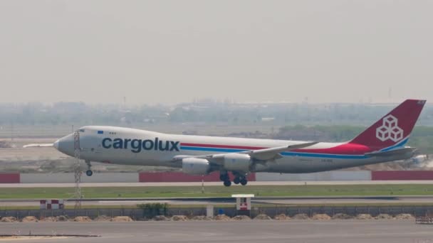 Bangkok Tailândia Março 2023 Boeing 747 8R7F Vce Aterrissagem Cargolux — Vídeo de Stock
