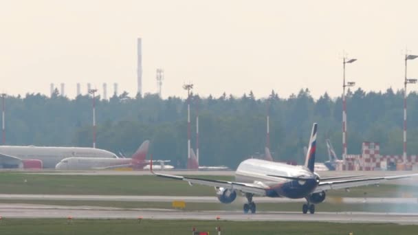 Moscow Russian Fedation July 2021 Airbus A320 Aeroflot Landing Sheremetyevo — 图库视频影像