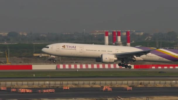 Bangkok Thailand Mars 2023 Bredkropps Passagerarflygplan Boeing 777 Tkz Thai — Stockvideo