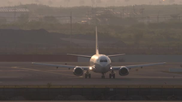 Bangkok Tailandia Marzo 2023 Boeing 737 Kma Mile Air Runway — Vídeos de Stock