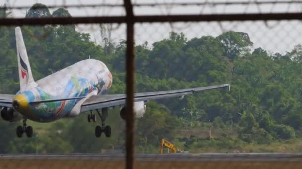 Phuket Tajlandia Styczeń 2023 Boeing 737 Dbs Nok Lądowanie Dotykanie — Wideo stockowe