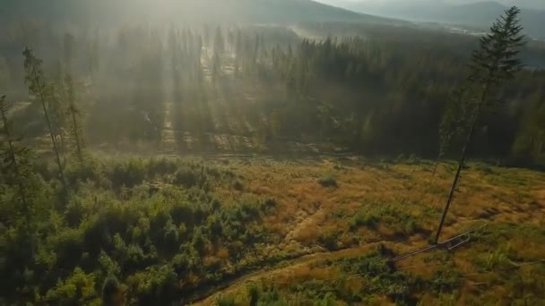 Плавный Полет Над Осенним Горным Пейзажем Восходе Солнца Татры Польша — стоковое видео