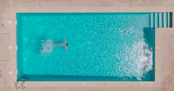 Top View Man Dives Pool Swims Slow Motion — Stockvideo