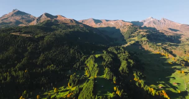 Vista Aérea Hermosa Naturaleza Suiza Suiza Puesta Sol Los Alpes — Vídeo de stock