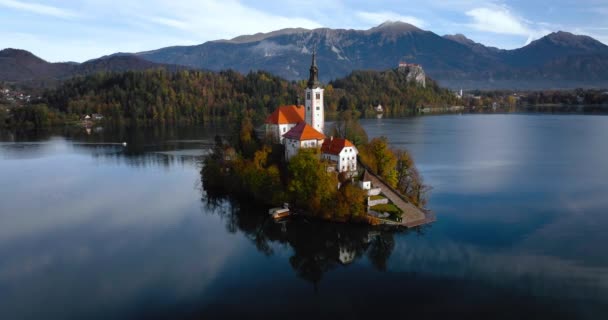 Vue Aérienne Lac Bled Île Milieu Celui Slovénie Église Pèlerinage — Video