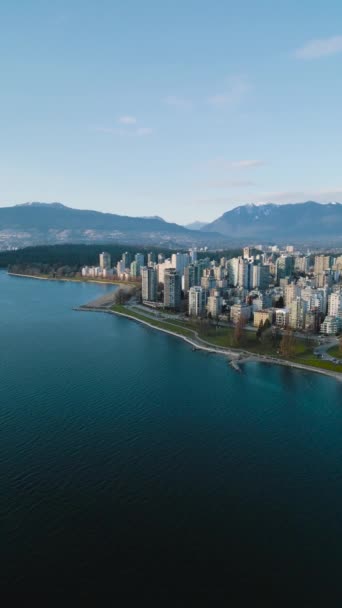 Вертикальное Видео Потрясающий Вид Воздуха Центр Ванкувера Фальс Крик Британская — стоковое видео