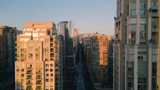 Flight Street Skyscrapers Sunset Downtown Vancouver British Columbia Canada — Stockvideo