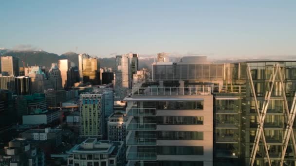 Aerial View Skyscrapers Sunset Downtown Vancouver British Columbia Canada — Vídeo de stock
