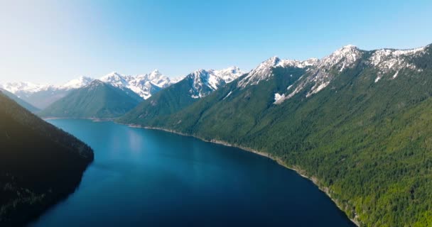 Vista Aerea Paesaggio Del Lago Chilliwack Montagne Primavera Situato Est — Video Stock