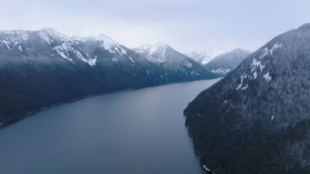 Повітряний Ландшафт Озера Чіллівак Гір Взимку Розташований Схід Від Ванкувера — стокове відео