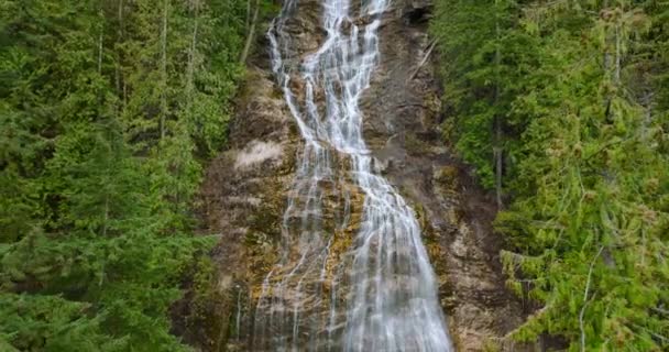 Vista Aérea Bela Cachoeira Bridal Veil Falls Provincial Park Chilliwack — Vídeo de Stock