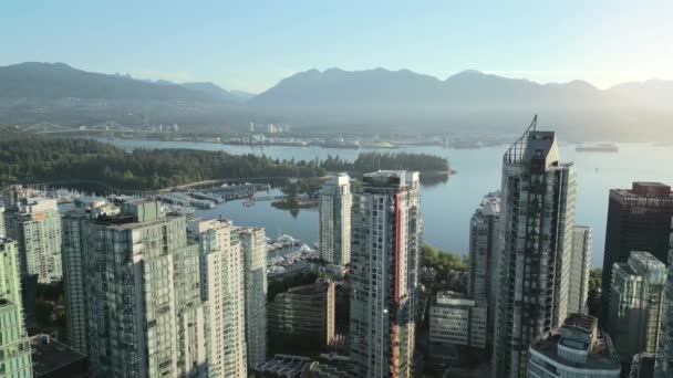 Letecký Pohled Mrakodrapy Centru Města Vancouver Stanley Park Přístav Hory — Stock video