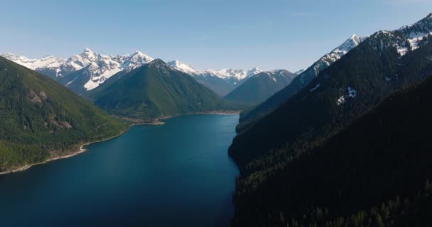 Воздушный Пейзаж Озера Чиливак Гор Весной Расположен Востоку Ванкувера Британская — стоковое видео