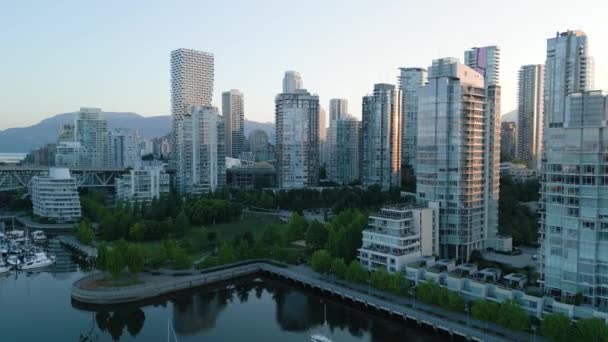 Letecký Pohled Mrakodrapy Centru Vancouveru Britská Kolumbie Kanada Úsvitu Budovy — Stock video