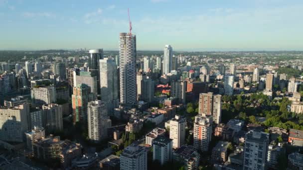 加拿大不列颠哥伦比亚省温哥华市中心摩天大楼的空中景观 日出时分 — 图库视频影像