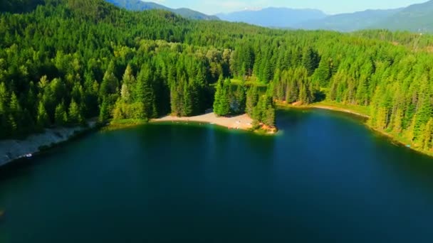 Vue Aérienne Lac Lucille Montagne Près Whistler Belle Nature Canadienne — Video