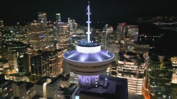 Flygfoto Kanadensiska Flaggan Viftande Vinden Vancouver Lookout Hamnen Centre Kanada — Stockvideo