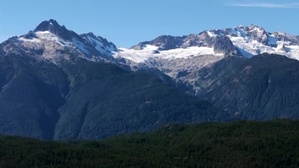 Αεροφωτογραφία Των Βουνών Παγετώνες Κοντά Στο Squamish Στη Βρετανική Κολομβία — Αρχείο Βίντεο