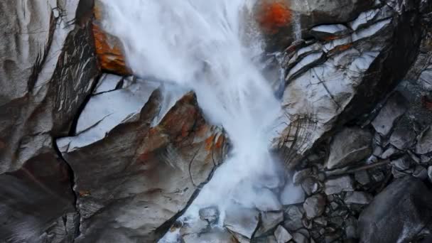Aerial View Shannon Falls Water Rushing Canyon Located Squamish North Video Clip