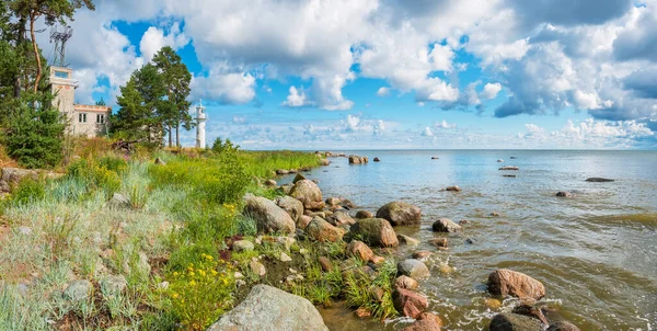 Farol Branco Pitoresca Costa Mar Báltico Aldeia Vergi Parque Natural — Fotografia de Stock