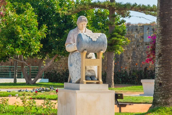 Peniche Portugalia Września 2017 Rzeźba Parku Dedykowana Szlifierkom — Zdjęcie stockowe