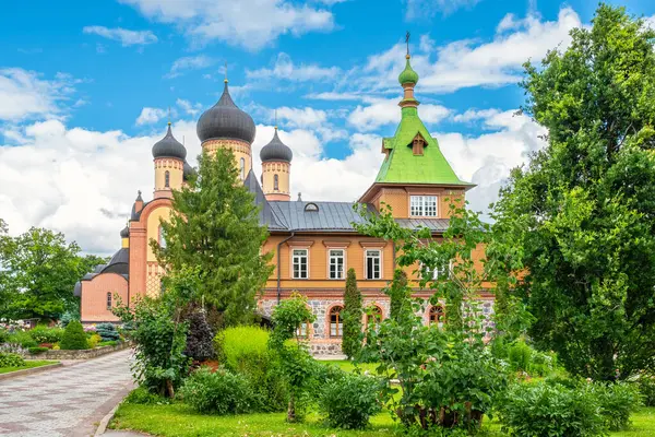 Igreja Refeitório Catedral Assunção Puhtitsa Dormition Monastery Kuremae Estónia Imagens Royalty-Free