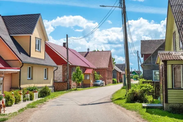 Hoofdstraat Van Het Oude Gelovigen Dorp Bij Varnja Estland Baltische Stockafbeelding