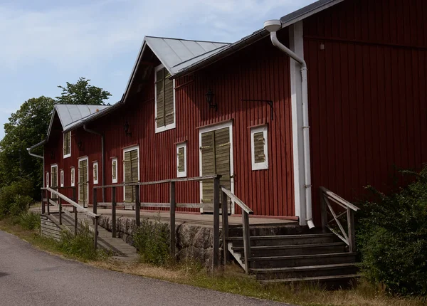 Tradycyjny Czerwony Magazyn Drewniany Finlandii — Zdjęcie stockowe