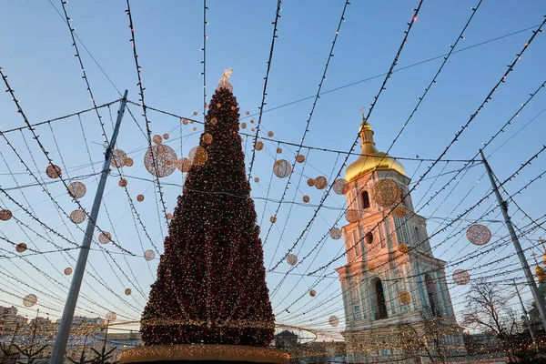 Χριστουγεννιάτικο Δέντρο Φώτα Εξωτερικούς Χώρους Βράδυ Στο Κίεβο Σοφία Στο — Φωτογραφία Αρχείου