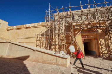 OUARZAZATE, MOROCCO - 7 Şubat 2017: Gladyatör ve Anne Gibi Filmlerin çekildiği Atlas Film Stüdyoları 'nda Mısır sahnesi.