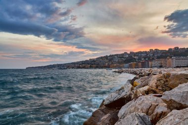 Napoli Körfezi 'nin seddindeki yumurtalardan panoramik manzara