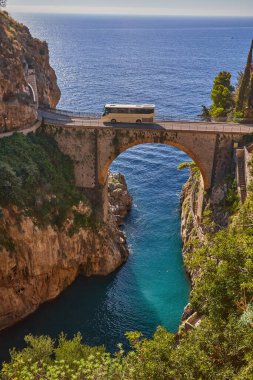Furore Fiyort ve köprü, Amalfi Sahili, Salerno, İtalya