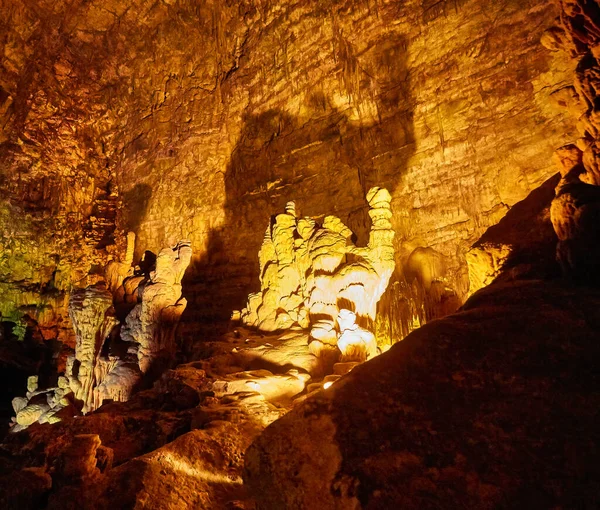 Cueva Grotta Bianca Grotte Castellana Llena Estalactitas Estalagmitas Puglia Italia —  Fotos de Stock