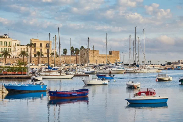 Bari Town Skyline Fishing Boats Harbor Apulia Region Italy — Fotografia de Stock