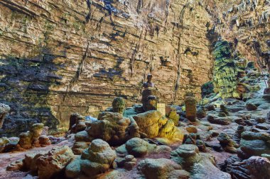 castellana grotte, İtalya eyâletinde bulunan olağanüstü karstik Mağarası sistem castellana mağaralar vardır
