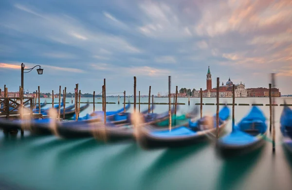 Gondolas Marks Square Venice Italy Dramatic Sunrise — Stock Photo, Image