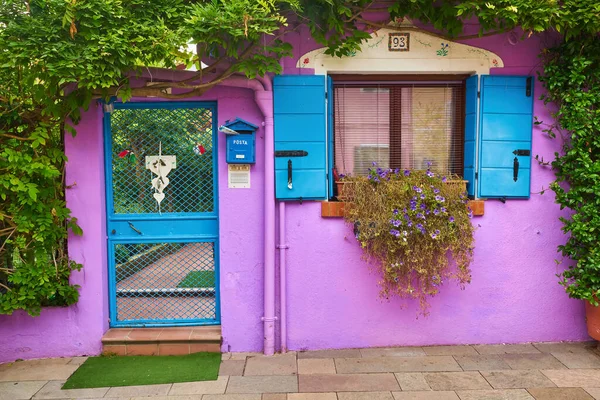 Violette Fassade Eines Hauses Burano Venedig Italien — Stockfoto