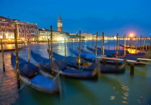 Gondolas Marks Square Venice Italy Dramatic Sunrise — Stock Photo, Image