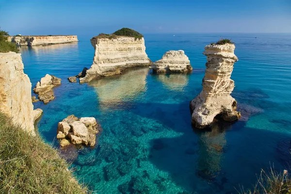 Schöne Meereslandschaft Apulien Italien Torre Sant Andrea Berühmter Strand Mit — Stockfoto