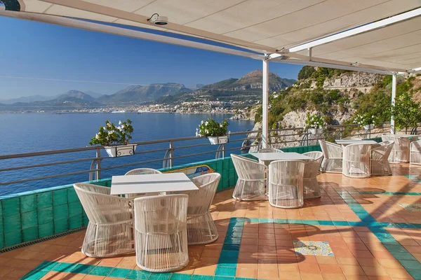 Jídelní Stoly Moře Krásné Detaily Amalfitana Létě Amalfi Pobřeží Itálie — Stock fotografie