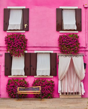 Pembe bir levha üzerinde Burano Adası, Venedik, İtalya