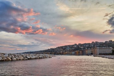 Napoli Körfezi 'nin seddindeki yumurtalardan panoramik manzara